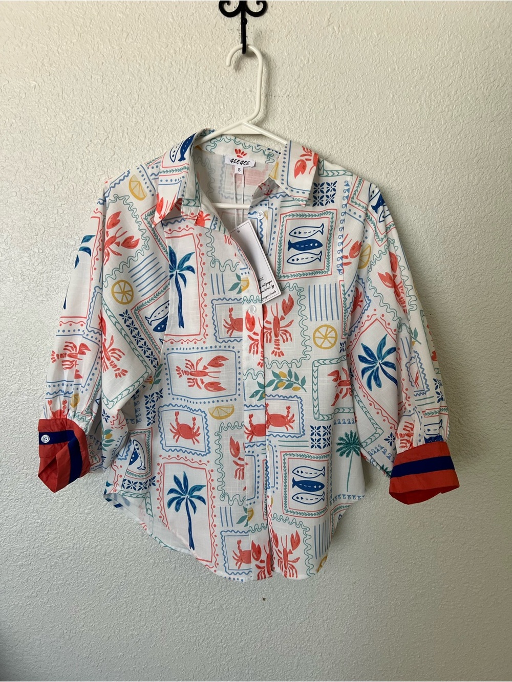 Button-Up Tropical Fir Shirt - White with Coral & Blue & sea life